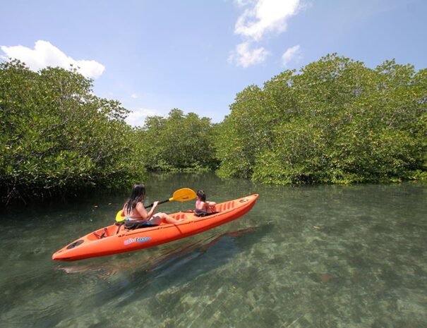 Kayaking in Coron